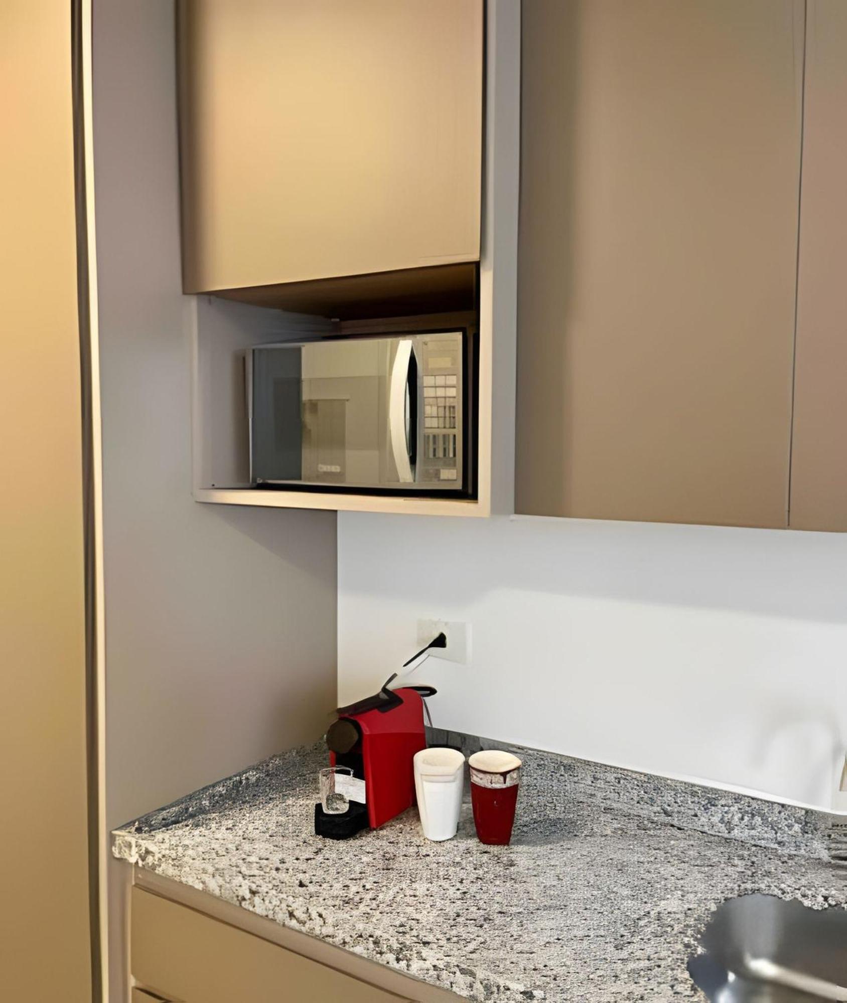 Apartamento Bem Localizado / Prox Estacao Trianon 412 *